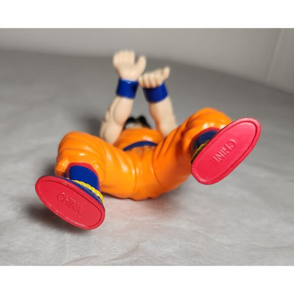 Dragon Ball Z Son Goku Vintage 4.25" Action Figure 1989 Pre-owned - Picture 4 of 5